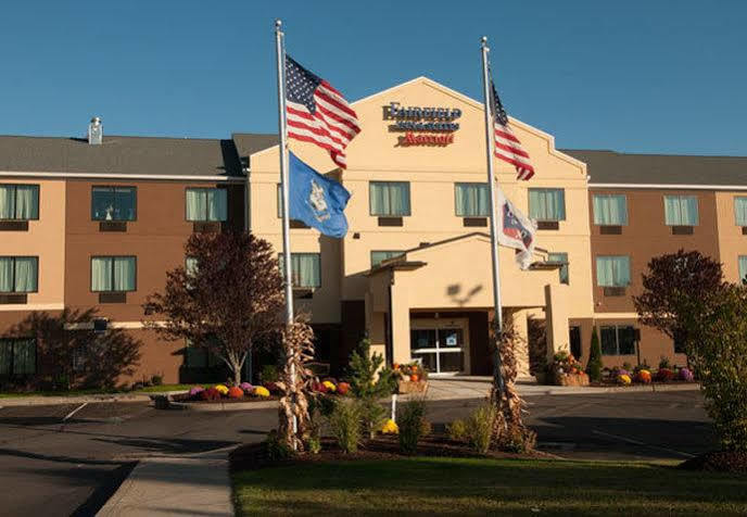 Fairfield Inn & Suites Hartford Manchester Exterior photo